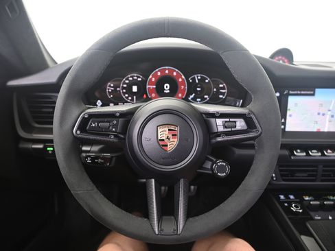 Certified 2026 Porsche 911 Carrera T RWD image 32