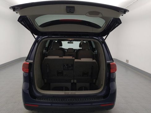 Used 2021 Kia Sedona LX FWD image 29