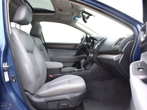 Used 2019 Subaru Outback 3.6R Limited AWD/4WD image 28