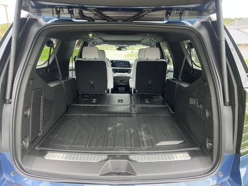 New 2026 Chevrolet Suburban Premier w/ Sun And Tow Package image 6