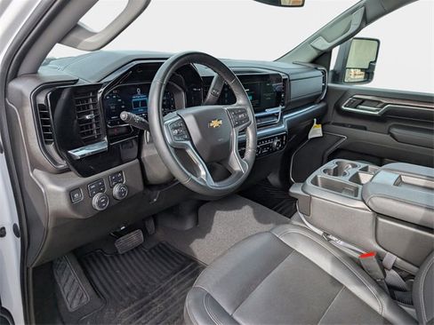 Used 2024 Chevrolet Silverado 2500 LTZ image 14