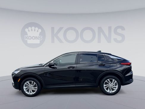 Used 2025 Buick Envista Preferred w/ Convenience I Package image 2