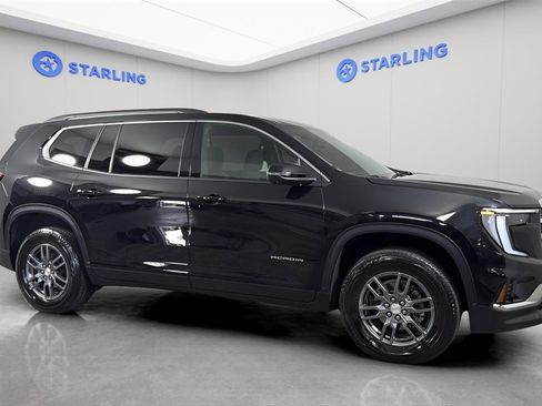 Used 2025 GMC Acadia Elevation image 12