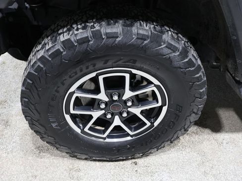 Certified 2024 Jeep Wrangler Rubicon w/ Convenience Group image 11