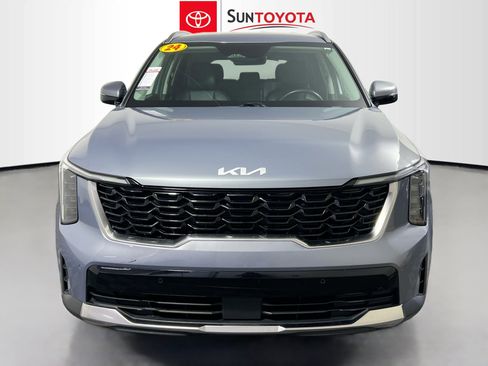 Used 2024 Kia Sorento S FWD image 9