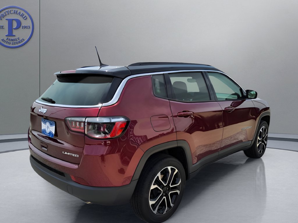 Used 2022 Jeep Compass Limited AWD/4WD image 7