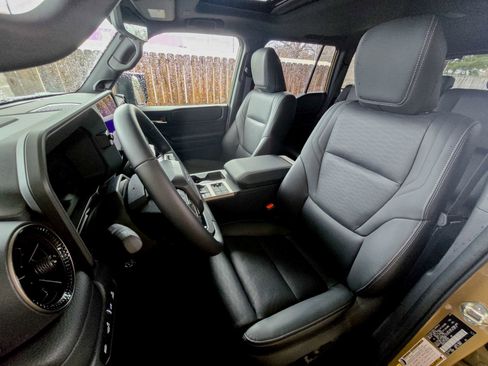 Used 2026 Toyota Land Cruiser w/ Premium Package image 39