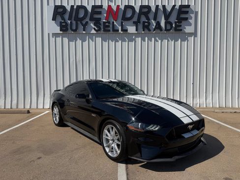 Used 2018 Ford Mustang GT Premium RWD image 9