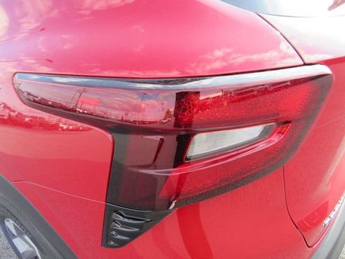 New 2026 Chevrolet Trax LT image 8