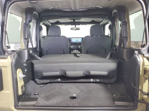 Used 2025 Jeep Wrangler Sport image 25