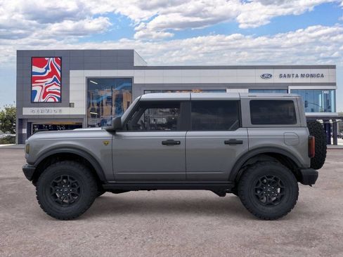 New 2026 Ford Bronco Badlands AWD/4WD image 3