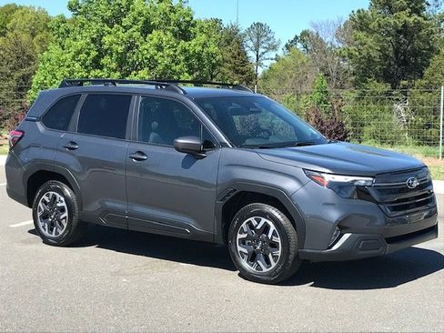 Certified 2026 Subaru Forester Premium w/ Base/Premium Plus Package AWD/4WD image 2