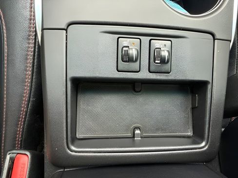 Used 2016 Toyota Camry XSE FWD image 23