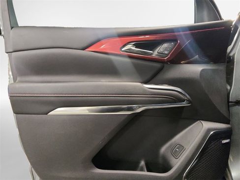 Certified 2024 Chevrolet Traverse RS w/ LPO, Floor Liner Package image 14