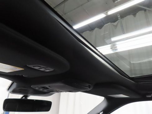 Used 2023 Lincoln Navigator L Reserve w/ Equipment Group 201A image 31