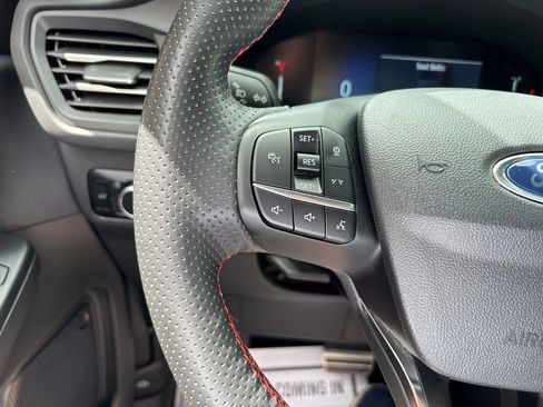 Used 2023 Ford Escape ST-Line w/ Tech Pack #1 AWD/4WD image 18