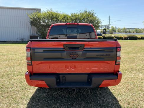 Used 2025 Nissan Frontier PRO-4X w/ Pro Convenience Package image 4