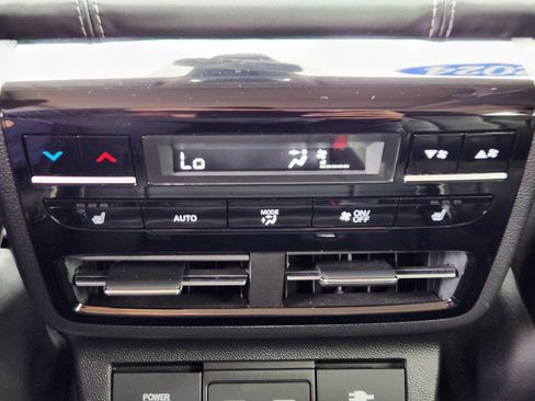 Used 2024 Acura MDX SH-AWD w/ Advance Package image 24