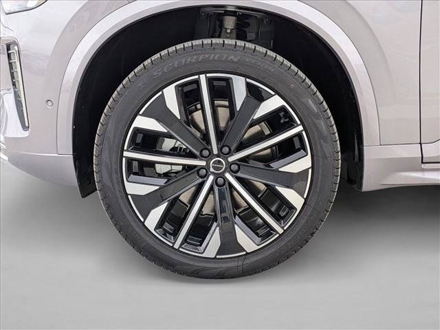 Certified 2026 Volvo XC90 B5 Plus w/ Protection Package AWD/4WD image 27