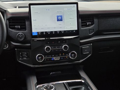 Used 2023 Ford Expedition Max Limited RWD image 10
