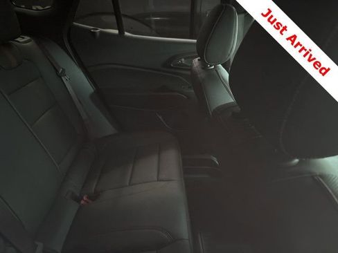 Used 2025 Chevrolet Trax RS w/ Sunroof Package image 13