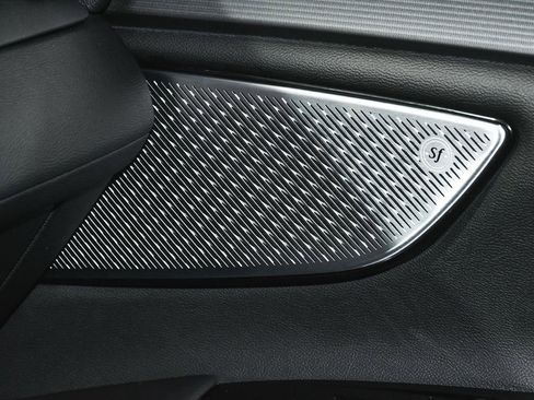 Used 2024 Maserati Grecale GT image 36