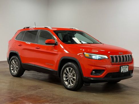 Used 2021 Jeep Cherokee Latitude Lux w/ Comfort/Convenience Group AWD/4WD image 22