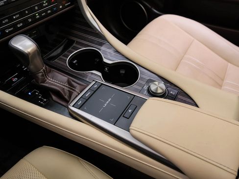 Used 2020 Lexus RX 450hL Luxury w/ Accessory Package image 26