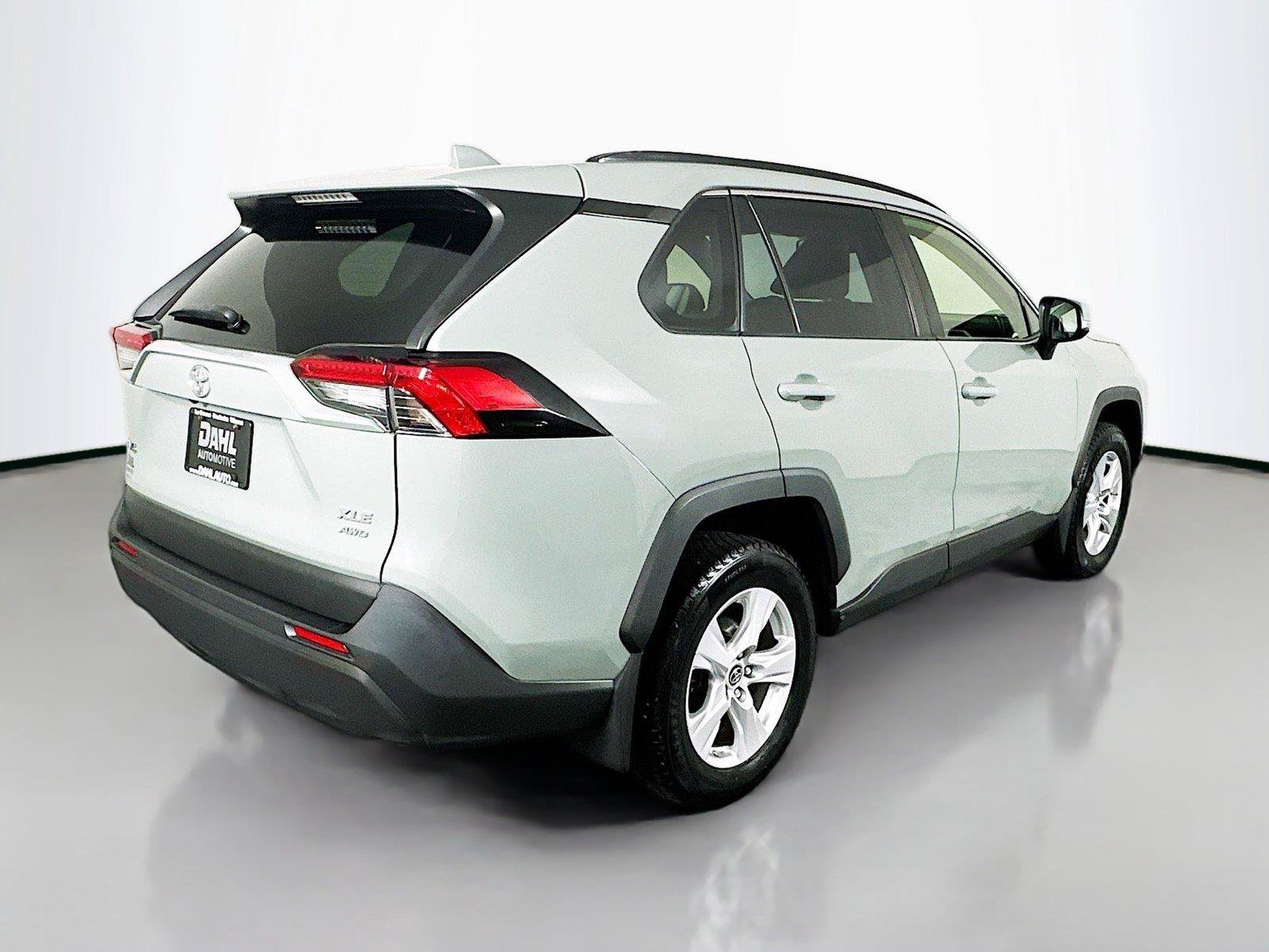 Used 2019 Toyota RAV4 XLE w/ All Weather Liner Package AWD/4WD image 7