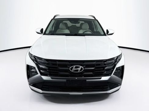 Certified 2025 Hyundai Tucson SEL FWD image 2