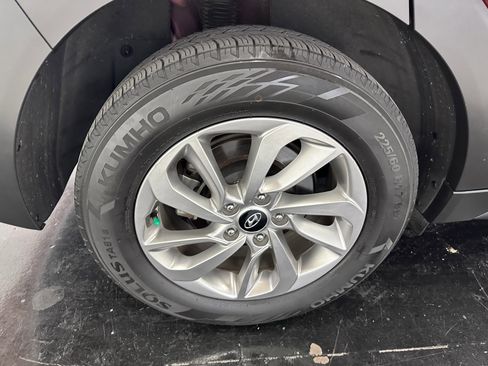 Used 2018 Hyundai Tucson SE image 19