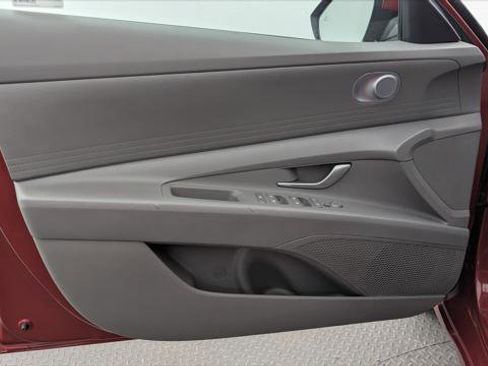 Used 2024 Hyundai Elantra SEL FWD image 13