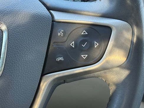 Used 2022 GMC Acadia Denali w/ Trailering Package image 15