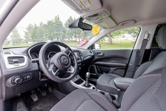Used 2018 Jeep Compass Sport w/ Mopar Graphics Package FWD image 11