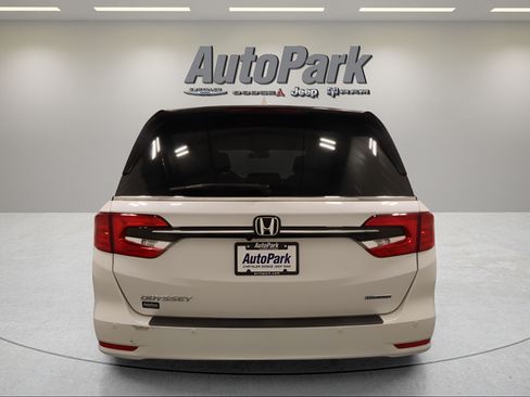 Used 2024 Honda Odyssey Touring image 8