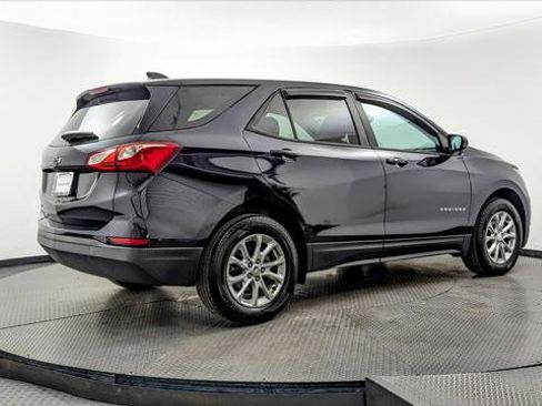 Used 2020 Chevrolet Equinox LS w/ LS Convenience Package image 8