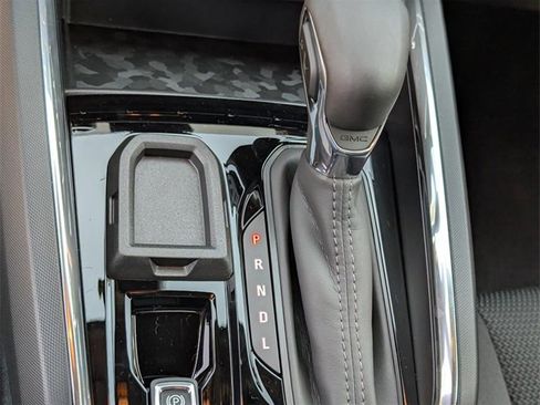 New 2026 GMC Canyon Elevation w/ Convenience Package image 24