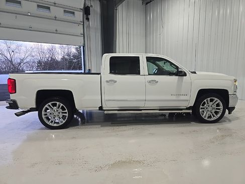 Used 2018 Chevrolet Silverado 1500 LTZ image 9
