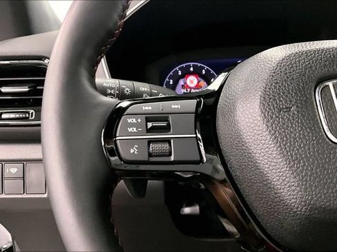 Used 2026 Honda Pilot Black Edition image 27