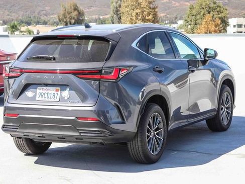 Used 2025 Lexus NX 250 FWD w/ Premium Package image 7