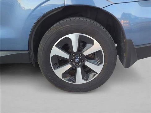 Used 2017 Subaru Forester 2.5i Limited image 6