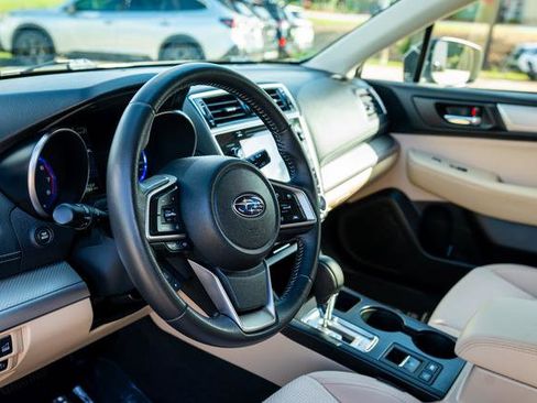 Used 2019 Subaru Outback 2.5i Premium AWD/4WD image 31