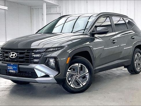 Certified 2025 Hyundai Tucson Blue AWD/4WD image 2