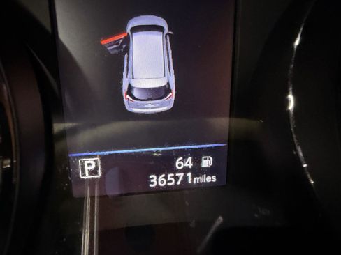 Used 2018 Nissan Rogue SV image 19