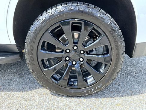 Used 2021 Chevrolet Tahoe LT AWD/4WD image 28