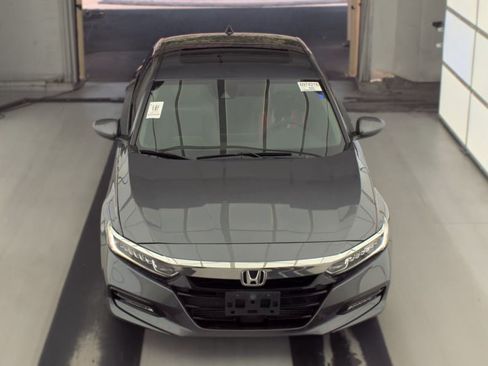 Used 2020 Honda Accord EX image 2