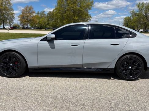 Certified 2024 BMW 530i xDrive w/ M Sport Package AWD/4WD image 2