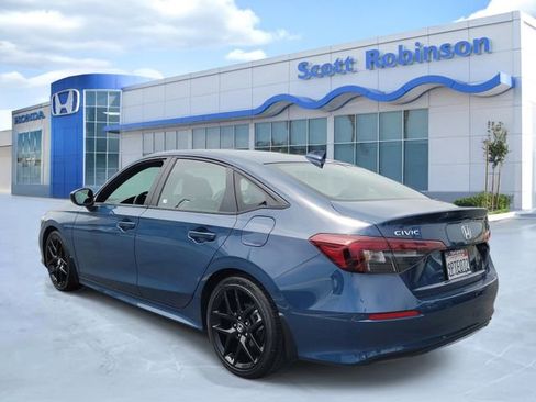 Certified 2025 Honda Civic Sport image 3