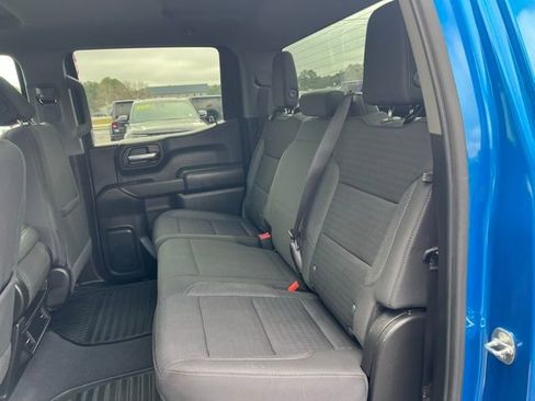 Used 2023 Chevrolet Silverado 1500 Custom image 18