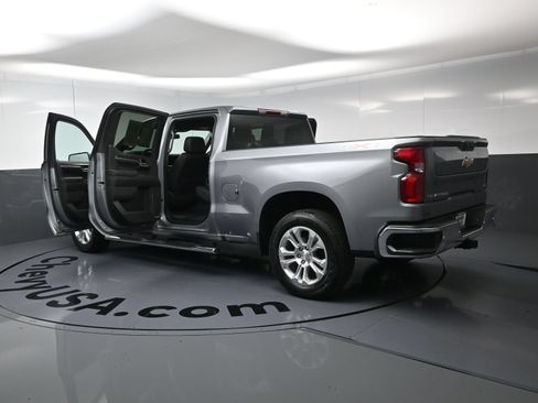 Used 2023 Chevrolet Silverado 1500 LTZ AWD/4WD image 29